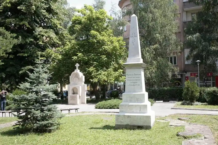 Братска могила - Габрово