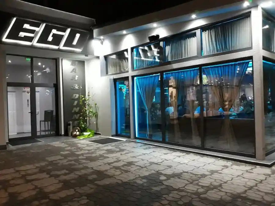 Ego Bar and Dinner - Симитли