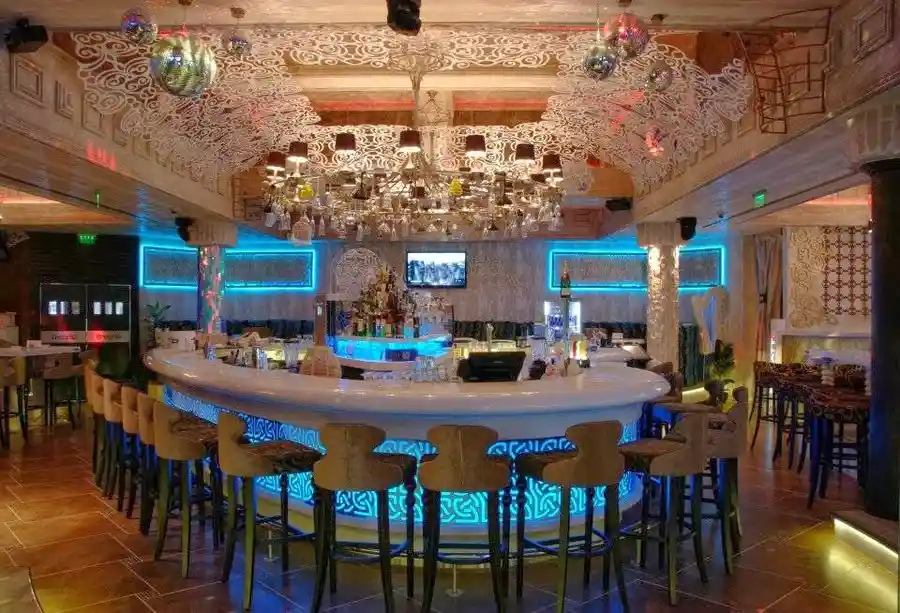 "Encanto" Bar & Dinner - Пловдив