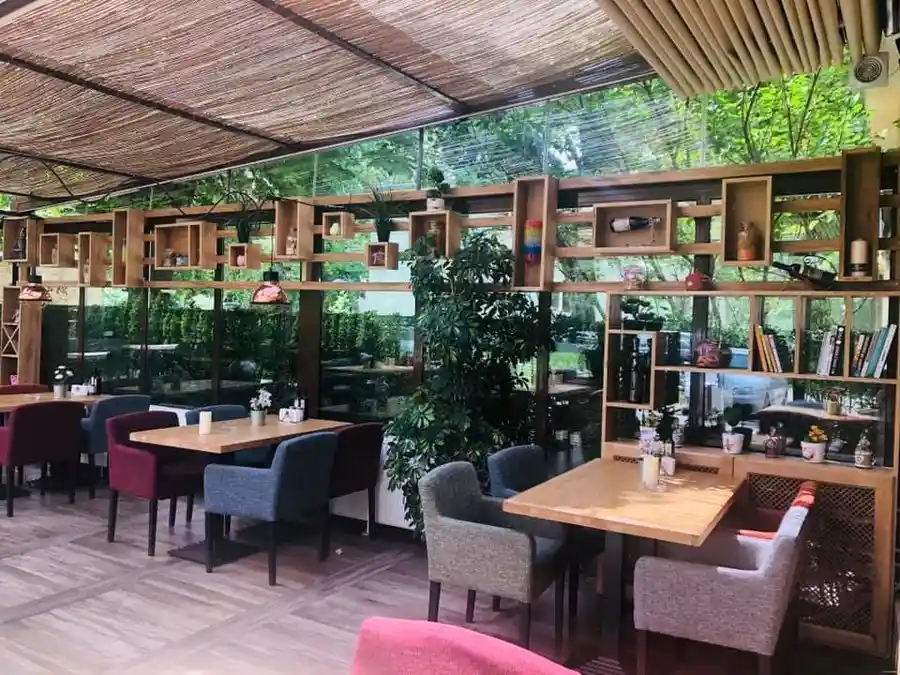 "Friends" Bar & Dinner - София
