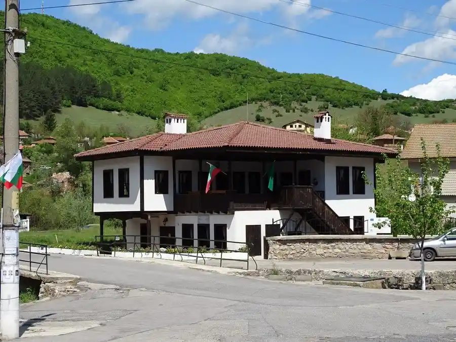 "Гуговата Къща" - с. Петрич
