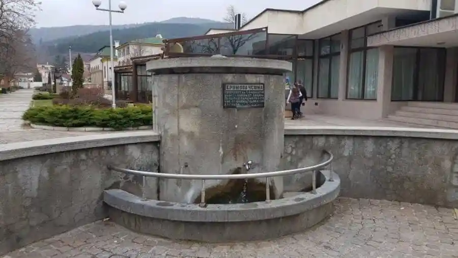 Крумова чешма - Пещера